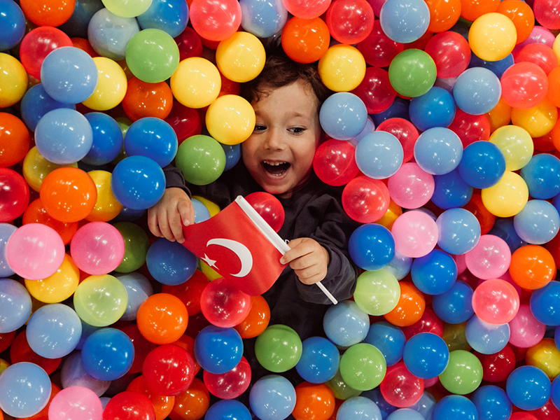 Çocukların Renkli Dünyası